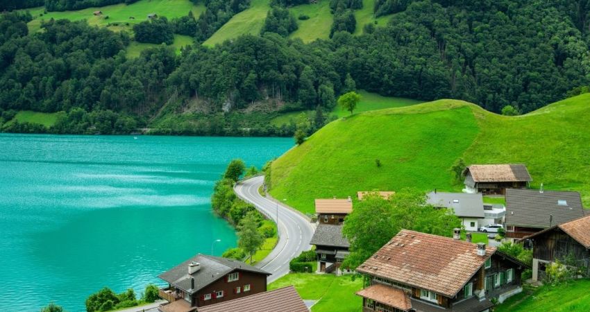 Bernina Ekspresi ile Alplerin Kalbine Yolculuk BUTİK İSVİÇRE TURU