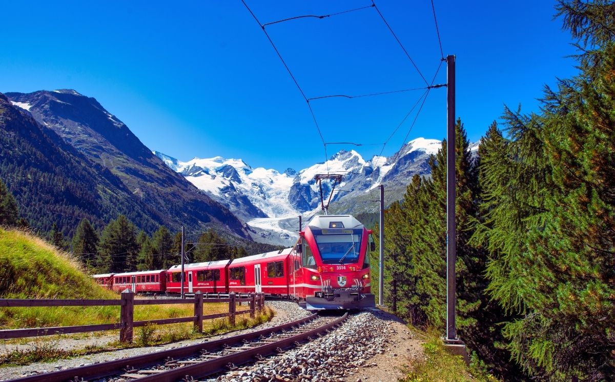 Bernina Ekspresi ile Alplerin Kalbine Yolculuk BUTİK İSVİÇRE TURU
